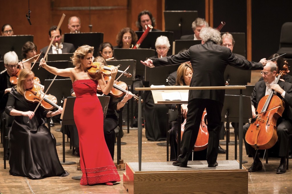 Anne-Sophie Mutter performed Dvorak's Violin Concerto with Manfred Honeck and the New York Philharmonic Tuesday night at Avery Fisher Hall. Photo: Chris Lee
