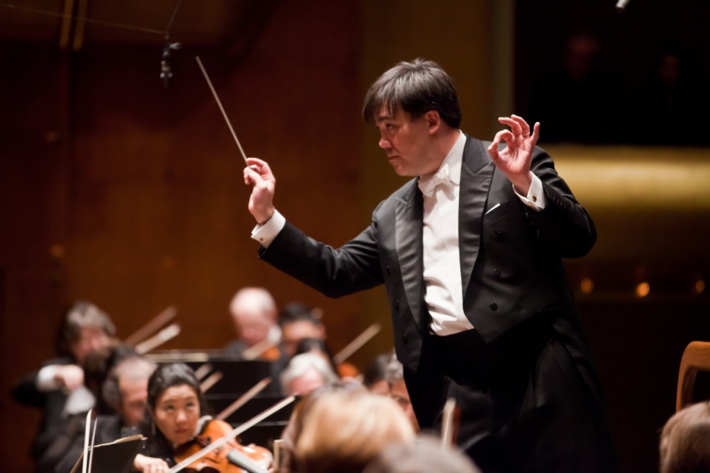 Alan Gilbert conducted the New York Philharmonic in a Nielsen program Wednesday night at Avery Fisher Hall. File photo: Chris Lee