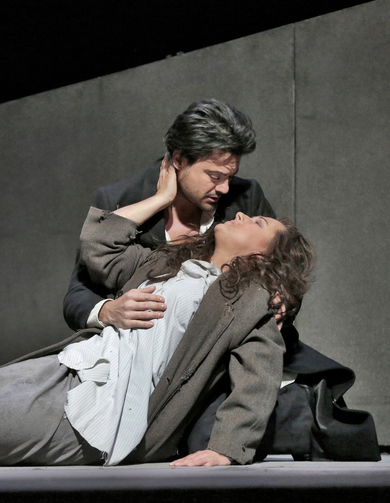 Diana Damrau and Vittorio Grigolo in Massenet's "Manon" at the Metropolitan Opera. Photo: Ken Howard