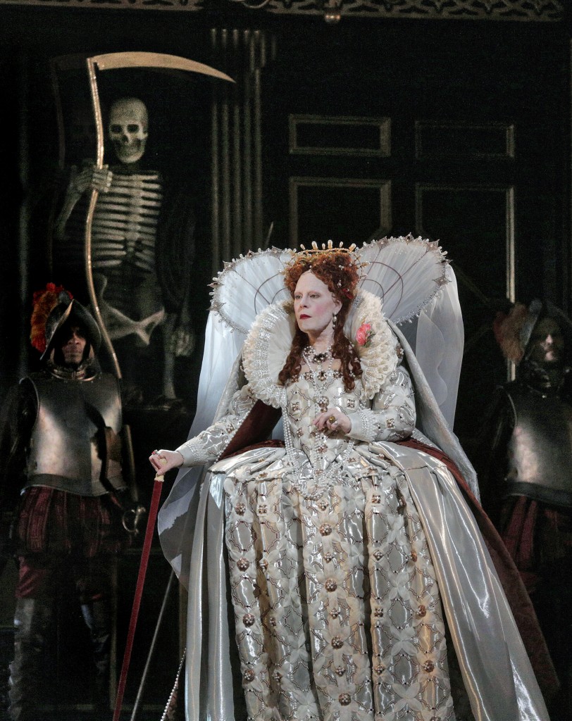 Sondra Radvanovsky stars in Donizetti's "Roberto Devereux" at the Metropolitan Opera. Photo: Ken Howard