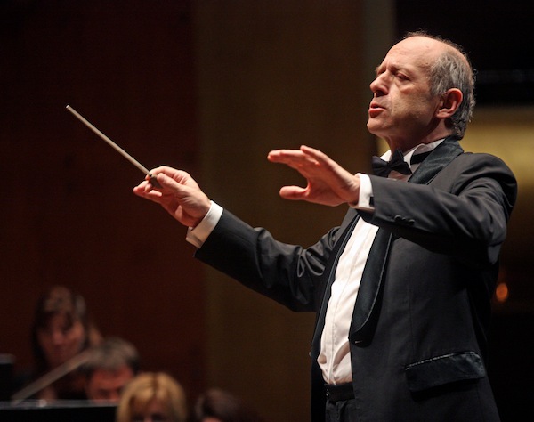 Ivan Fischer conducted the Budapest Festival Orchestra Sunday at Lincoln Center. File photo by Hiroyuki Ito