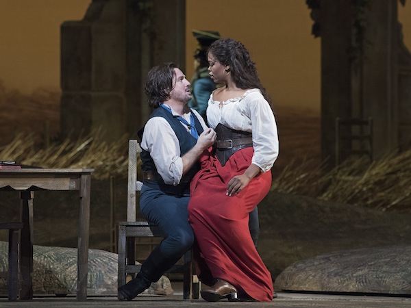 Matthew Polenzani and Pretty Yende in Donizetti's "L'Elisir d'amore" at the Metropolitan Opera. Photo: Karen Almond