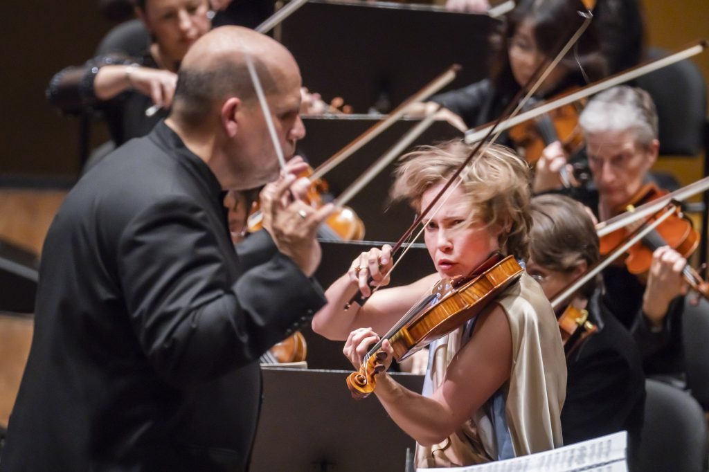 Leila Josefowicz performed Stravinsky's Violin Concerto with Jaap van Zweden and the New York Philharmonic Thursday night. Photo: Chris Lee