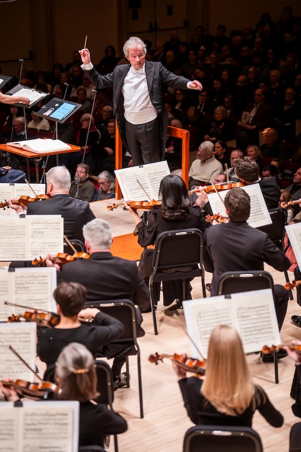 Cleveland Orchestra brings daunting power, deep artistry to Mozart